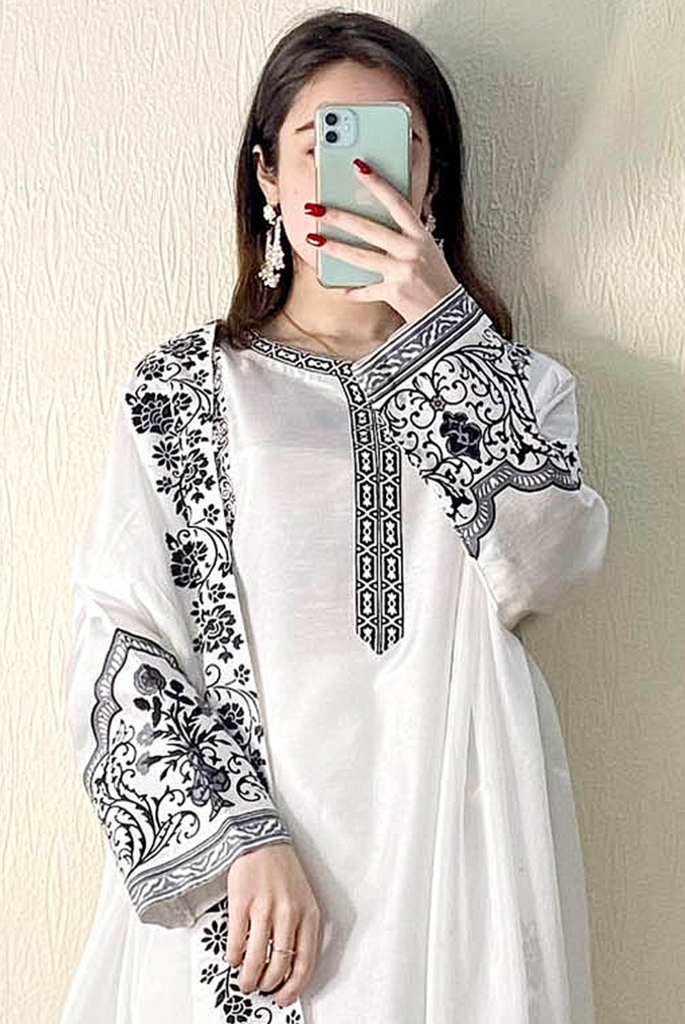 Georgette Embroidered Pakistani Style Salwar Suits