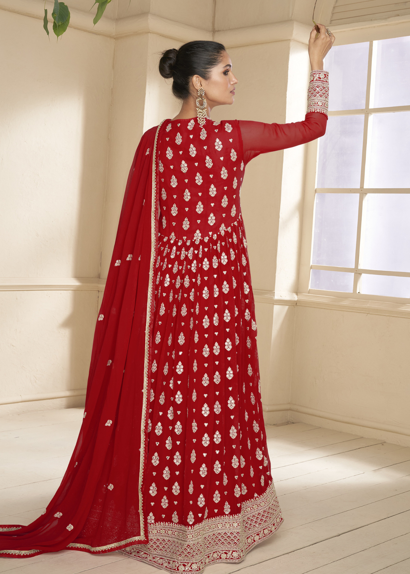 Heavy Georgette With Cotton Jari and Embroidery Work