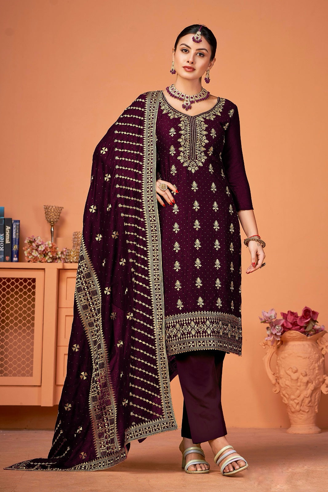 Stylish Kurta-Pant & Dupatta Set